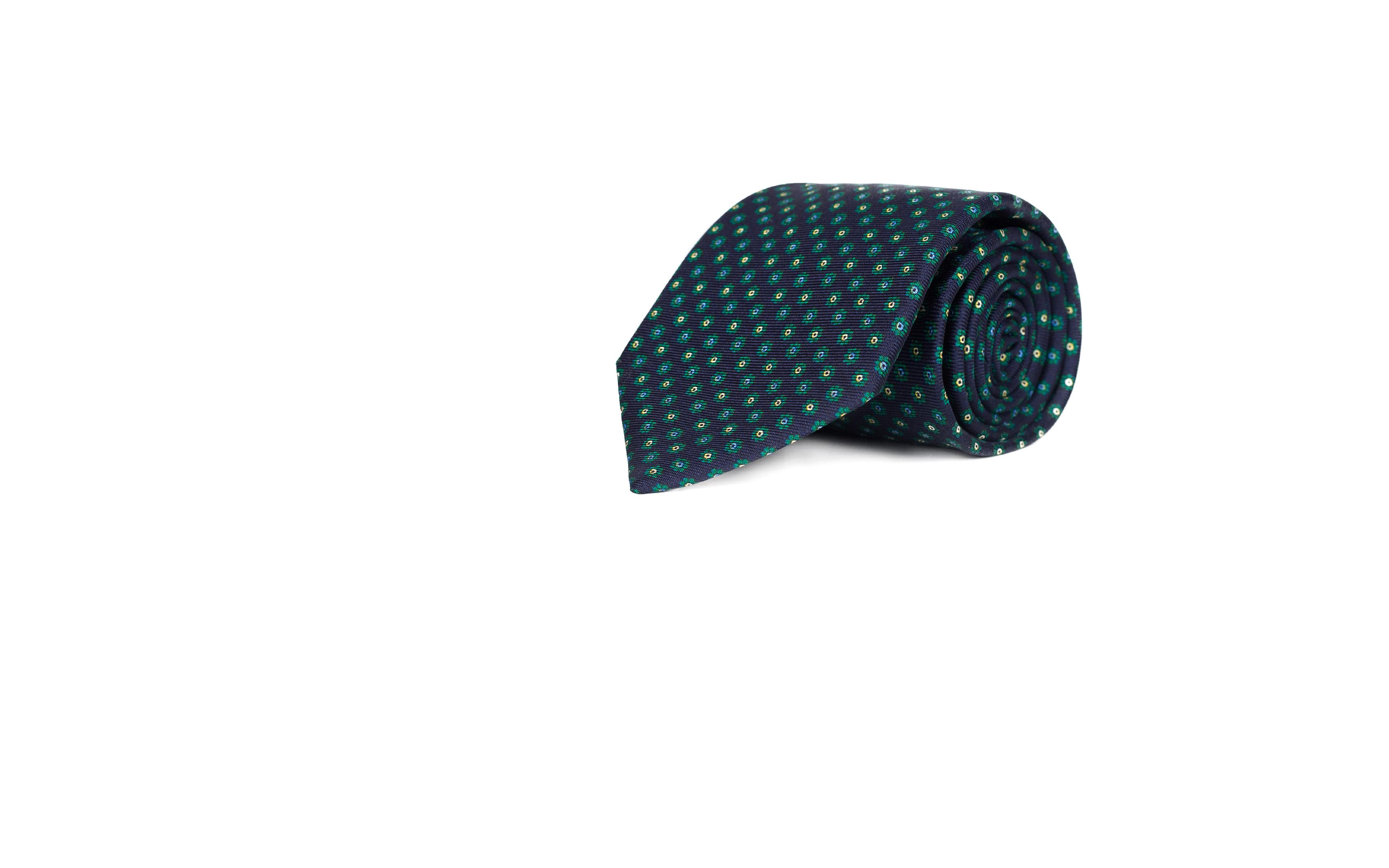 Navy Floral 28 Momme Silk Tie