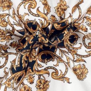 Black and Gold Patterned Italian 100% Silk Pocket Square - thumbnail image 1