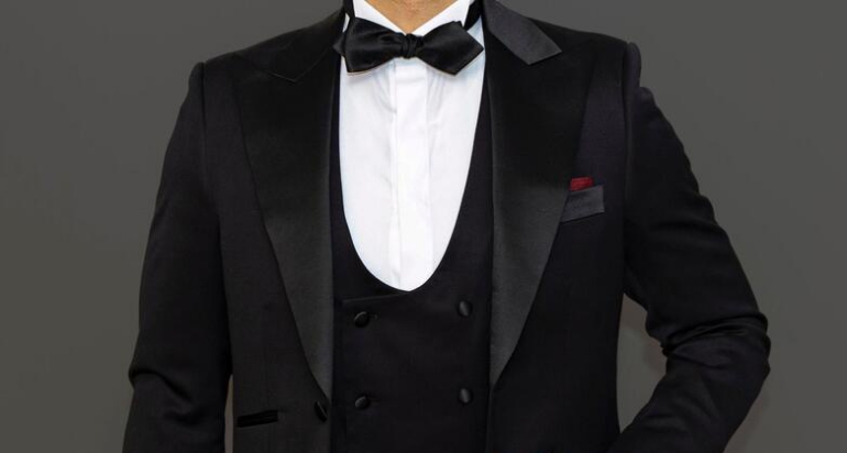 Difference Between a Suit and a Tuxedo